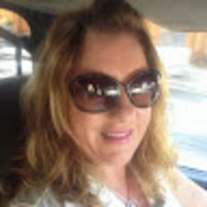 Meet your Posher, Larae